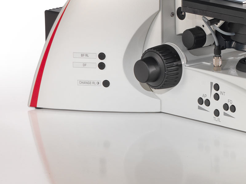 Microscopios verticales de materiales DM4 M & DM6 M Leica 